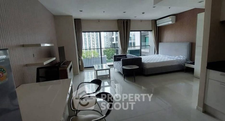 For rent 1 bed condo in Khlong Toei, Bangkok