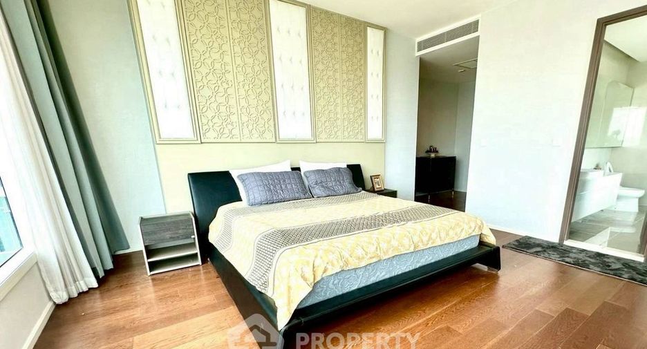 For rent 3 bedrooms condo in Bang Kho Laem, Bangkok