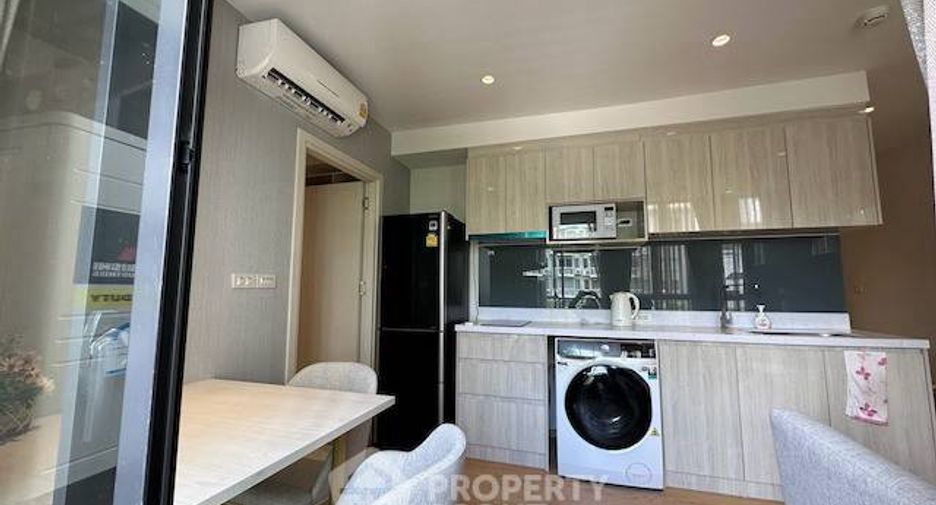 For rent 1 bed condo in Watthana, Bangkok