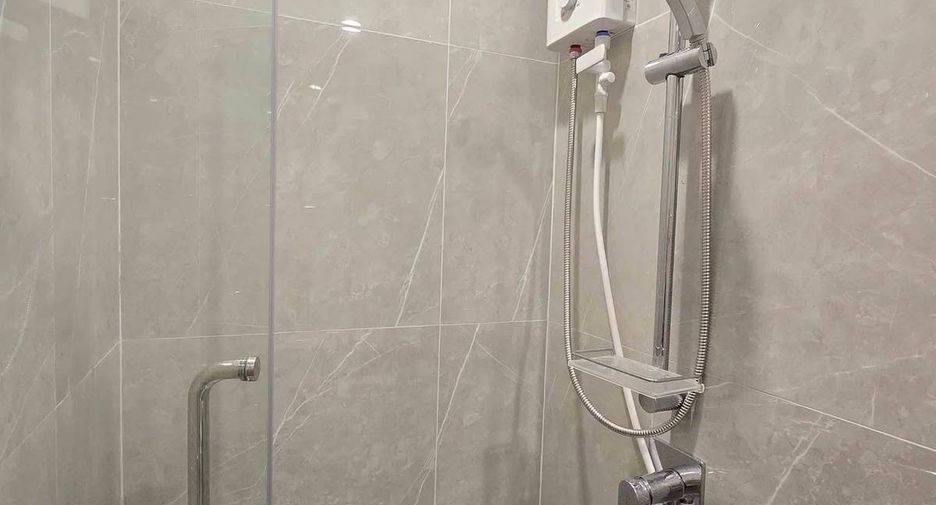 For rent 1 bed condo in Huai Khwang, Bangkok