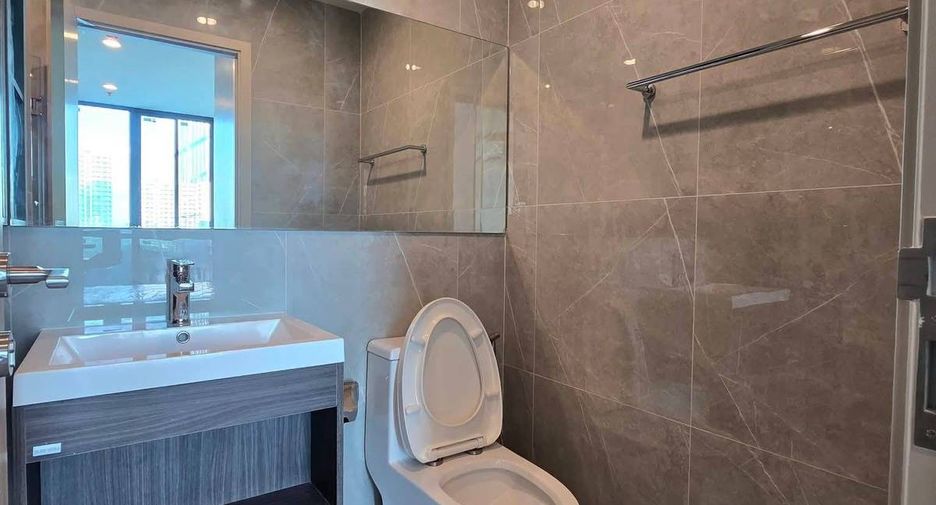 For rent 1 bed condo in Huai Khwang, Bangkok