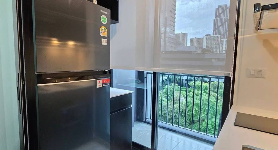 For rent 1 bed condo in Huai Khwang, Bangkok