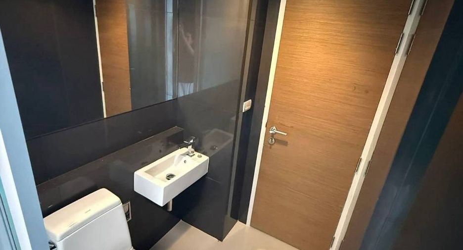 For rent 1 bed condo in Phaya Thai, Bangkok