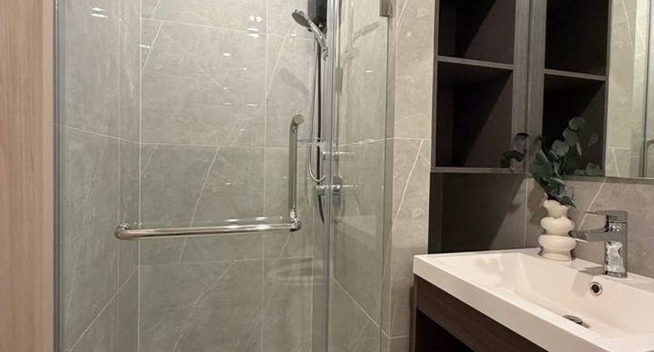 For rent 1 bed condo in Huai Khwang, Bangkok