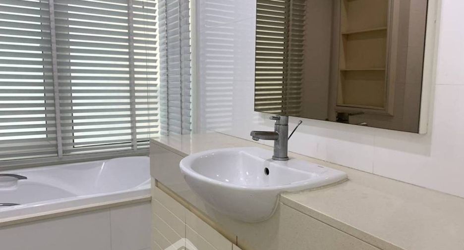 Wohnung zur Miete mit 1 Zimmer in Khlong Toei, Bangkok
