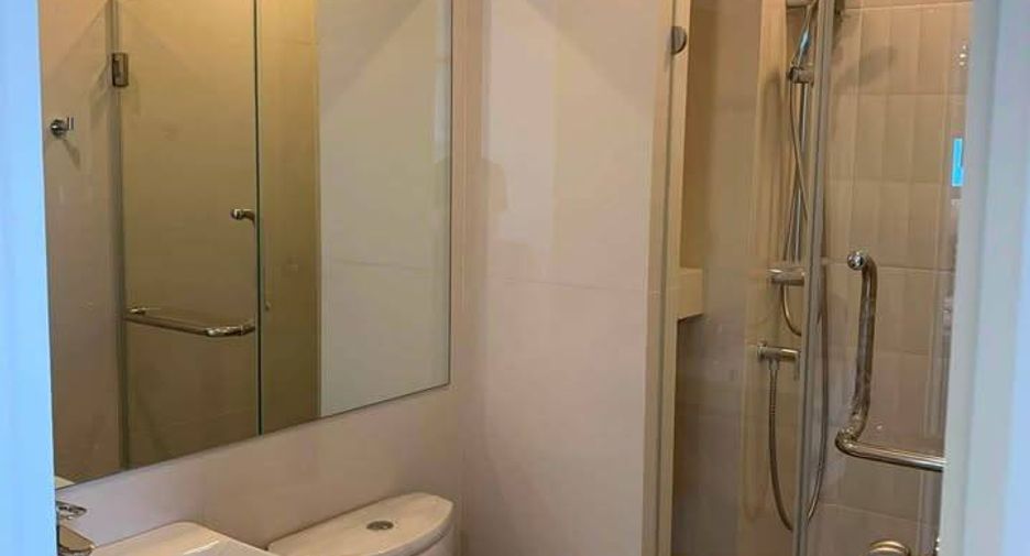 Condo en alquiler de 2 habitaciones en Watthana, Bangkok