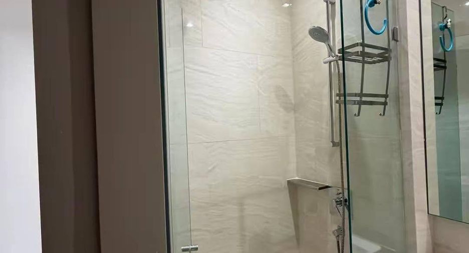 For rent 1 bed condo in Bang Rak, Bangkok
