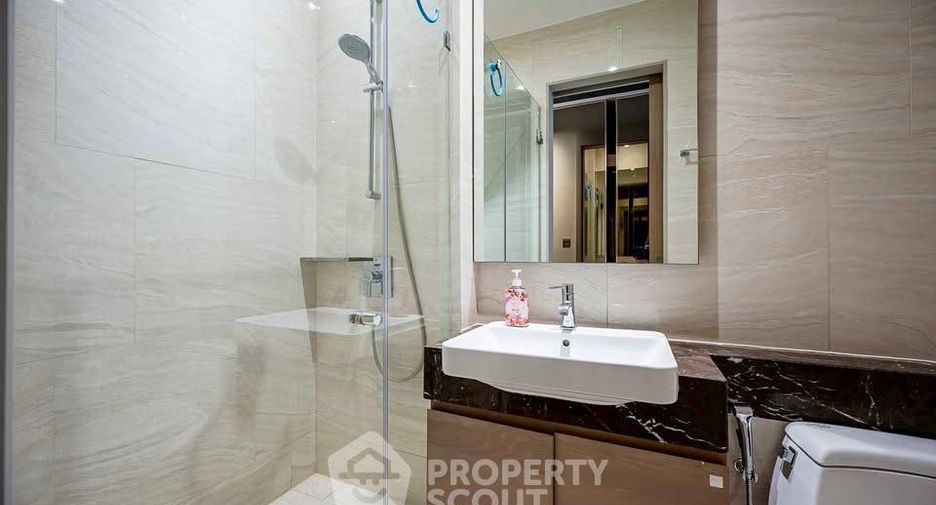 For rent 1 bed condo in Bang Rak, Bangkok
