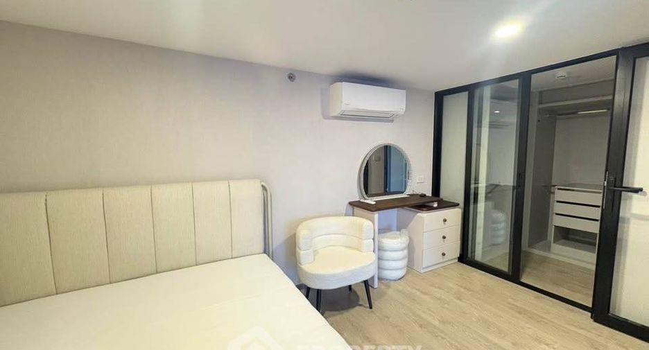 Condo en alquiler de 2 habitaciones en Huai Khwang, Bangkok