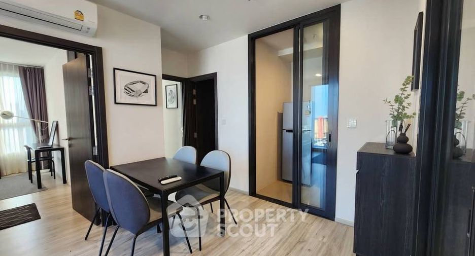 For rent 2 bedrooms condo in Huai Khwang, Bangkok