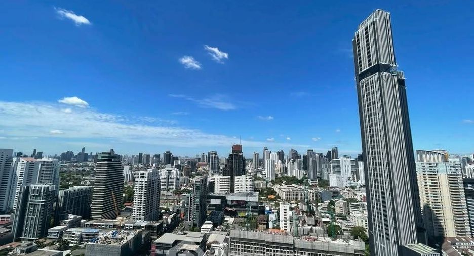 For rent 1 bed condo in Watthana, Bangkok