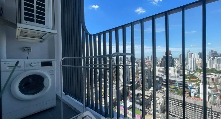 For rent 1 bed condo in Watthana, Bangkok