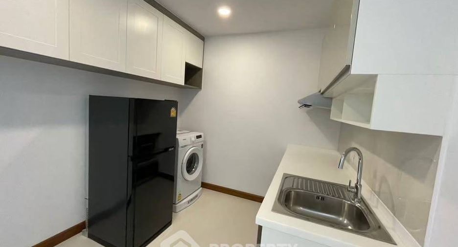 À louer 1 chambre condo à Khlong San, Bangkok