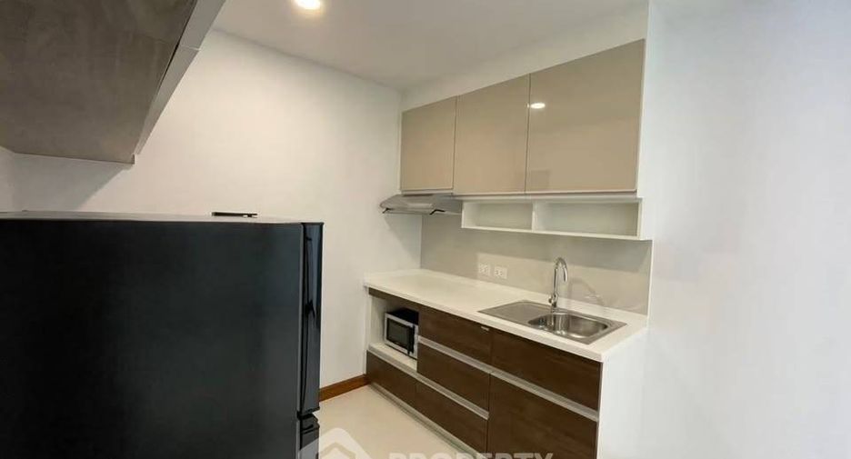 À louer 1 chambre condo à Khlong San, Bangkok