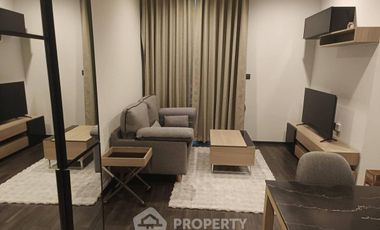 À louer 2 chambres condo à Huai Khwang, Bangkok