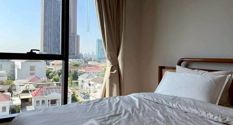 For rent 2 bedrooms condo in Khlong Toei, Bangkok