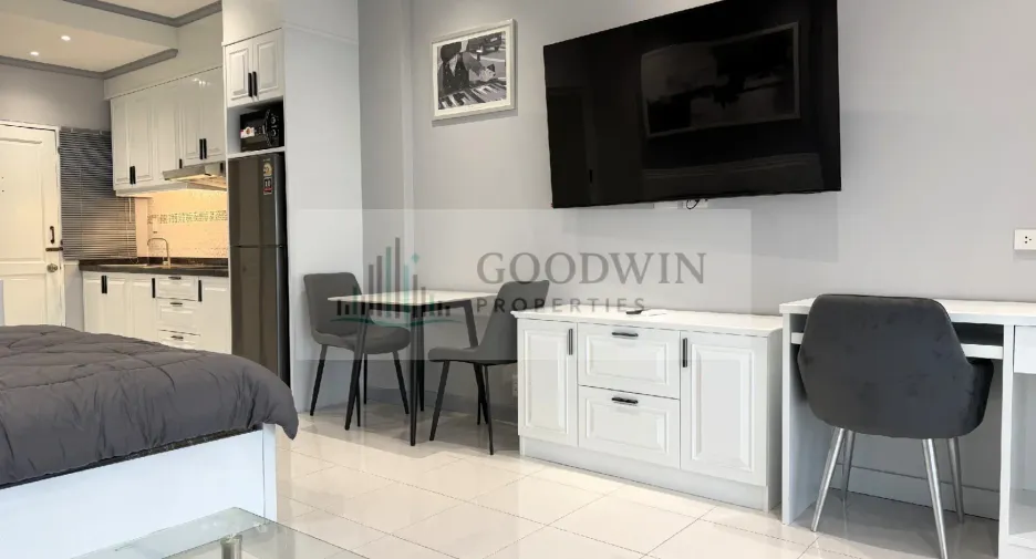 À louer et à vendre studio condo à Jomtien, Pattaya