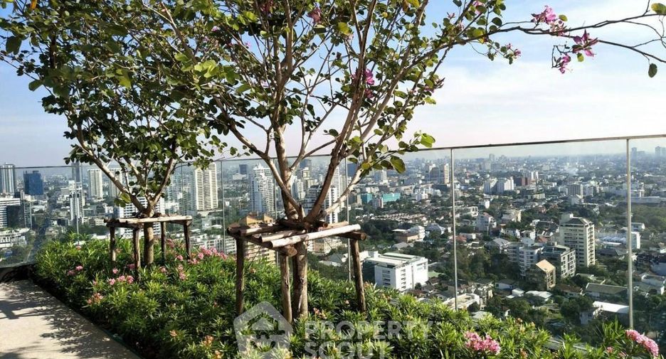 For rent 1 bed condo in Watthana, Bangkok