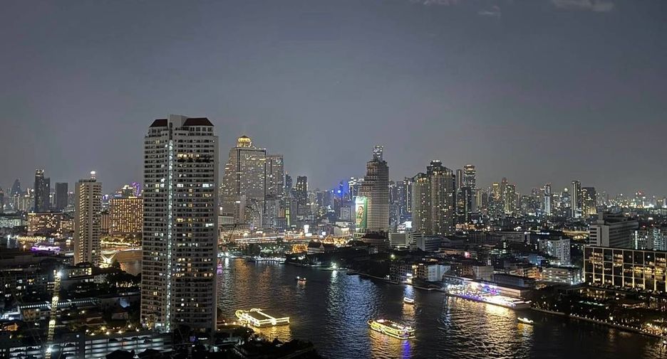 À louer 2 chambres condo à Khlong San, Bangkok