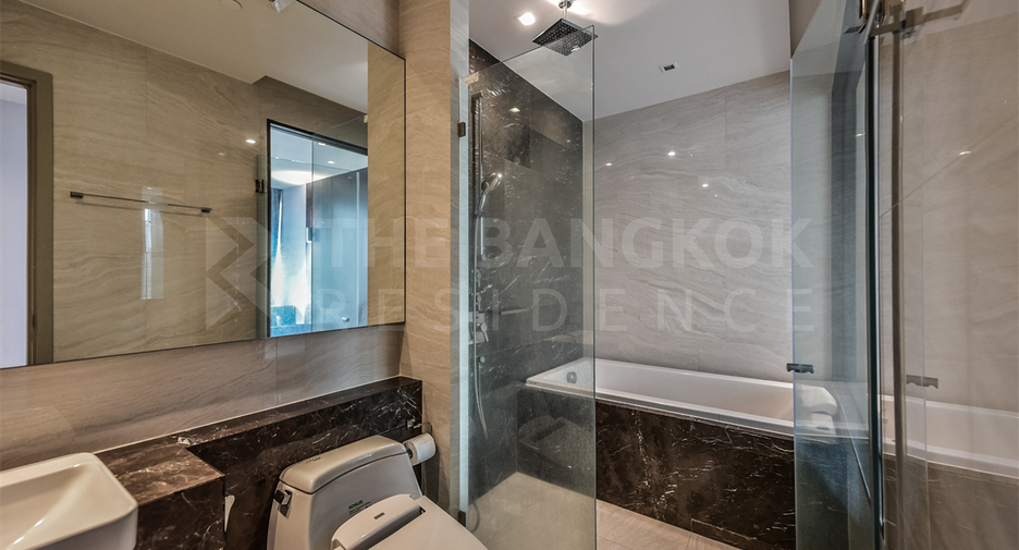 For sale 2 bedrooms condo in Bang Rak, Bangkok