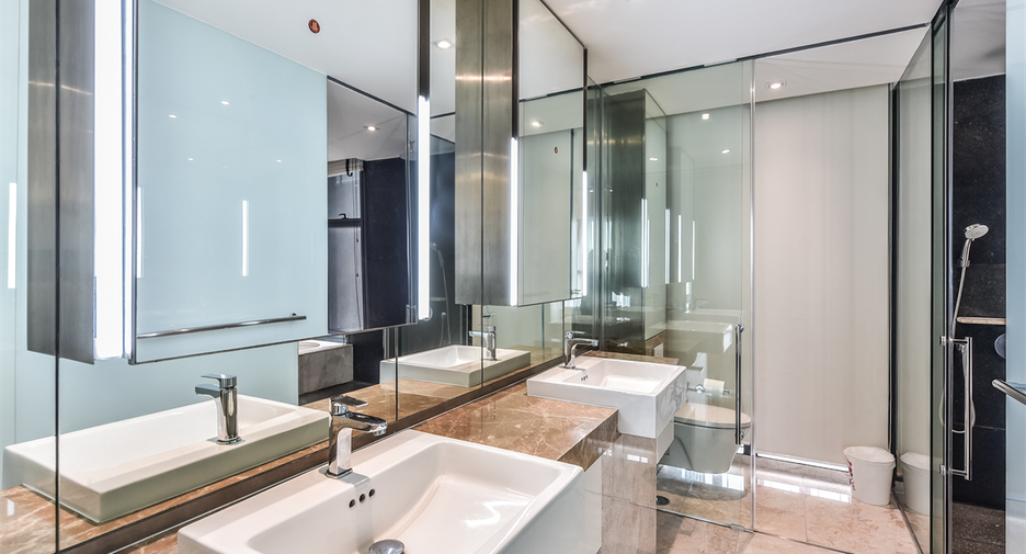 Condo en alquiler de 3 habitaciones en Sathon, Bangkok
