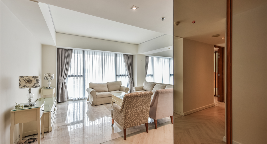 Condo en alquiler de 3 habitaciones en Sathon, Bangkok