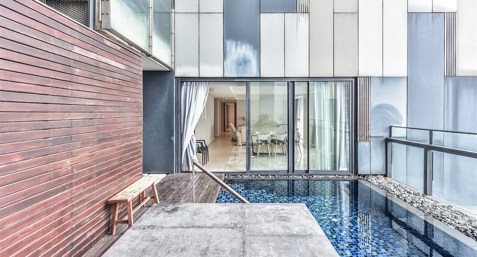 Condo en alquiler de 3 habitaciones en Sathon, Bangkok