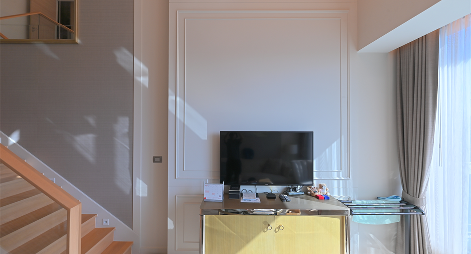 For sale 2 ベッドルーム condo in Pathum Wan, Bangkok