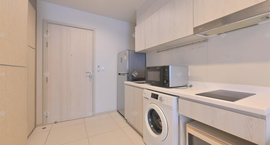 For rent 2 bedrooms condo in Pathum Wan, Bangkok