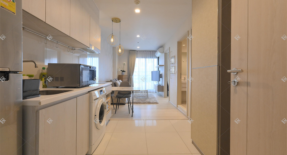 For rent 2 bedrooms condo in Pathum Wan, Bangkok