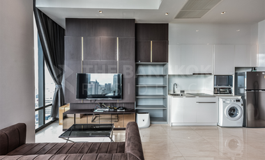 For rent 2 bedrooms condo in Bang Rak, Bangkok