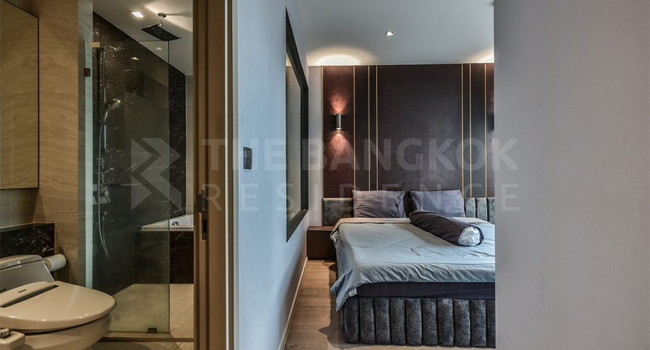 For rent 2 bedrooms condo in Bang Rak, Bangkok