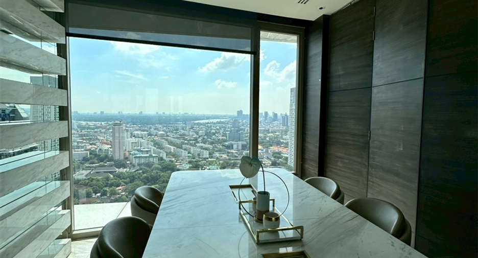 Condo en alquiler de 2 habitaciones en Sathon, Bangkok