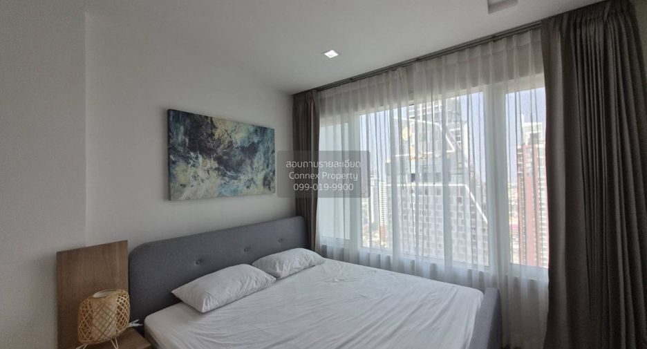 For rent 3 bedrooms condo in Khlong Toei, Bangkok