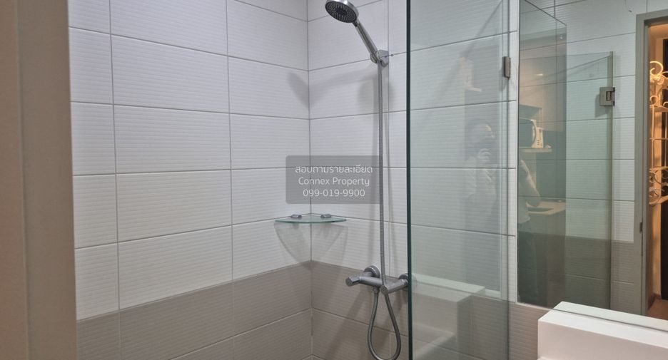 Wohnung zur Miete mit 1 Zimmer in Bang Rak, Bangkok