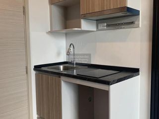 For rent 1 bed condo in Mueang Samut Prakan, Samut Prakan
