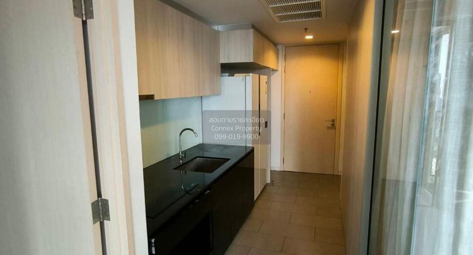 For rent 2 bedrooms condo in Phaya Thai, Bangkok