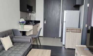 Condo en alquiler de 1 habitaciones en Khlong Toei, Bangkok