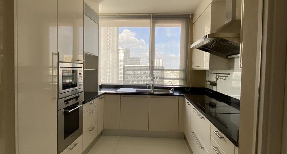Wohnung zur Miete mit 3 Zimmer in Watthana, Bangkok