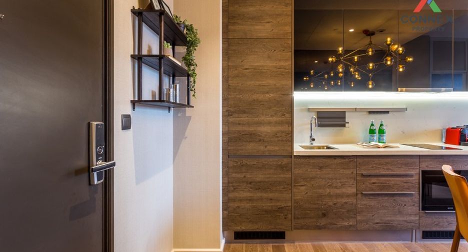 For rent 1 bed condo in Pathum Wan, Bangkok