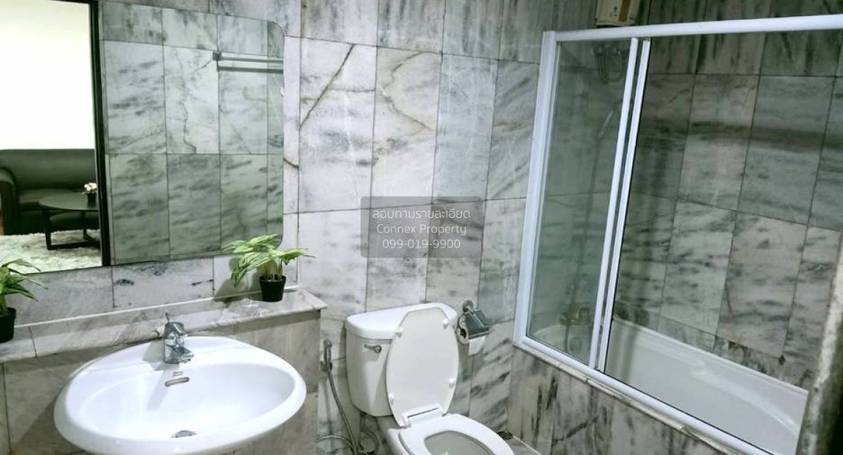 For rent 1 bed condo in Watthana, Bangkok