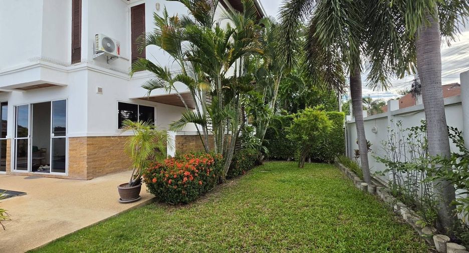 For rent 4 bedrooms villa in Hua Hin, Prachuap Khiri Khan