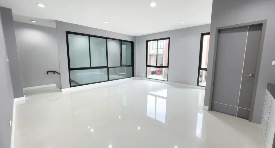 For sale office in Phutthamonthon, Nakhon Pathom