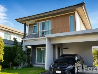 For sale 3 bedrooms house in Krathum Baen, Samut Sakhon