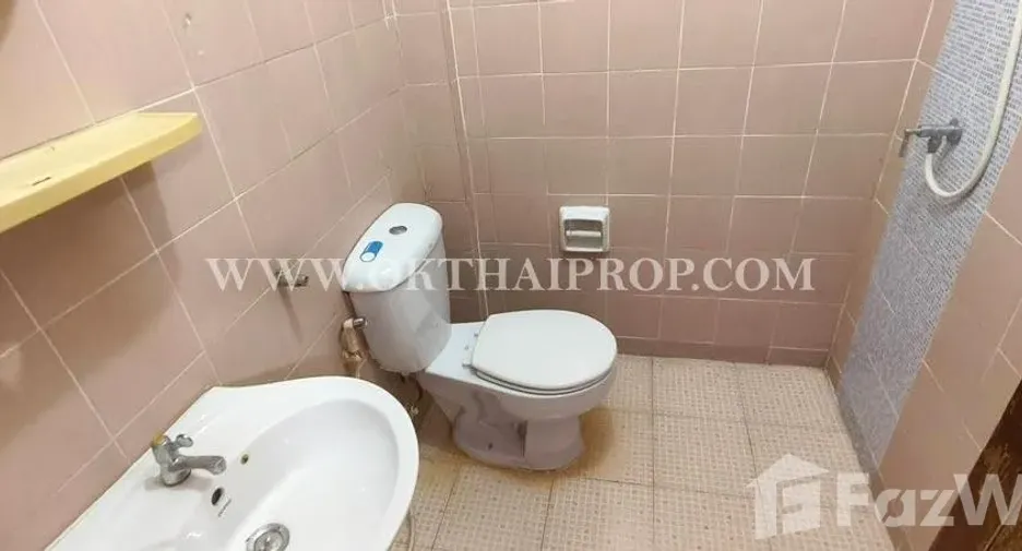 À vendre 2 chambres maison de ville à Bang Bua Thong, Nonthaburi