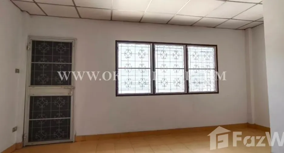 À vendre 2 chambres maison de ville à Bang Bua Thong, Nonthaburi