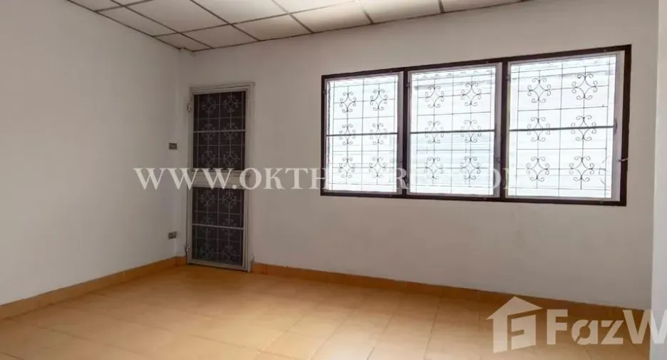 À vendre 2 chambres maison de ville à Bang Bua Thong, Nonthaburi