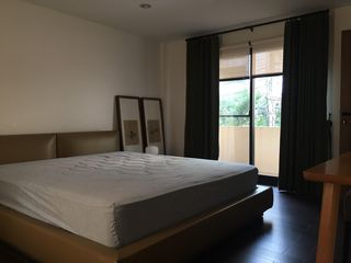 For rent 4 bedrooms townhouse in Khlong Toei, Bangkok