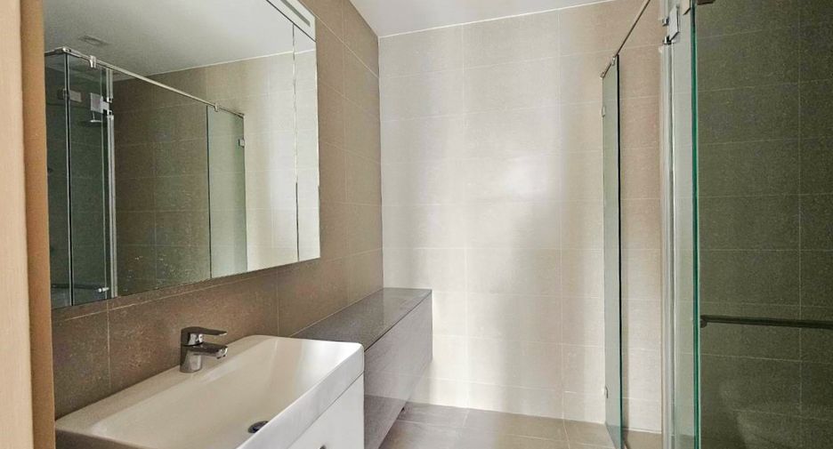 Condo en alquiler de 2 habitaciones en Pathum Wan, Bangkok