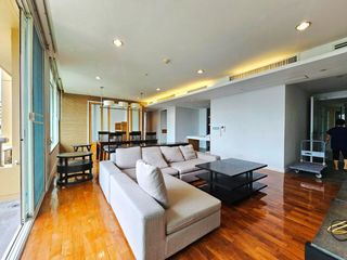 Wohnung zur Miete mit 3 Zimmer in Watthana, Bangkok